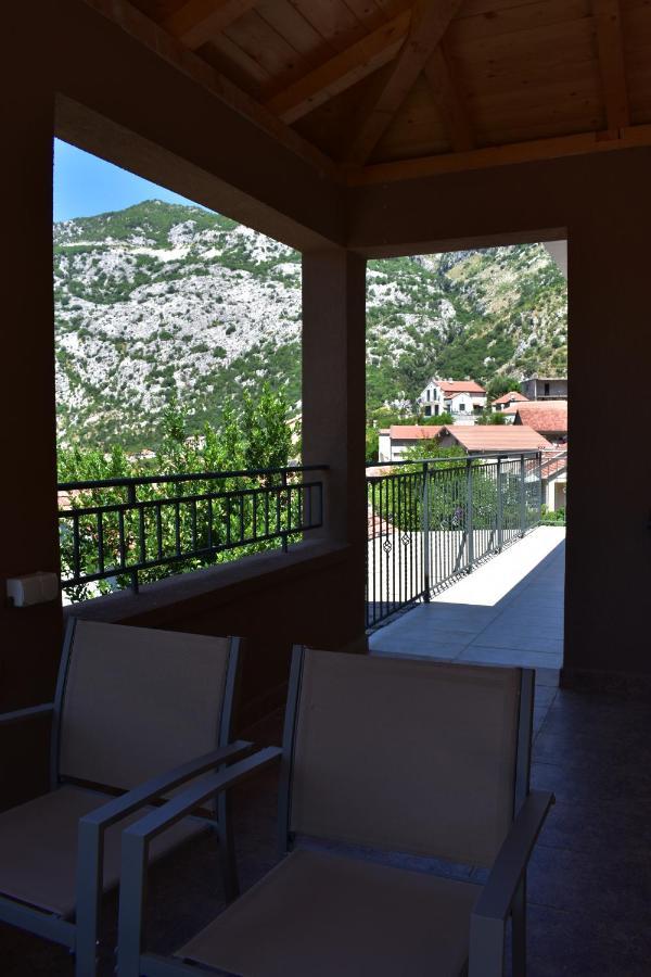 Apartments Montenegro Risan Cuckovic Exterior foto