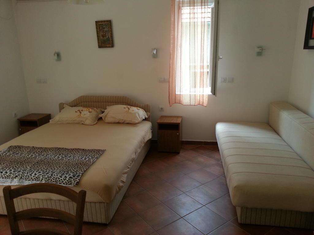 Apartments Montenegro Risan Cuckovic Zimmer foto